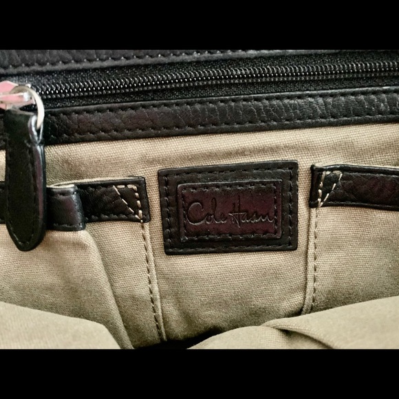 COLE HAAN black leather handbag. - Picture 5 of 7